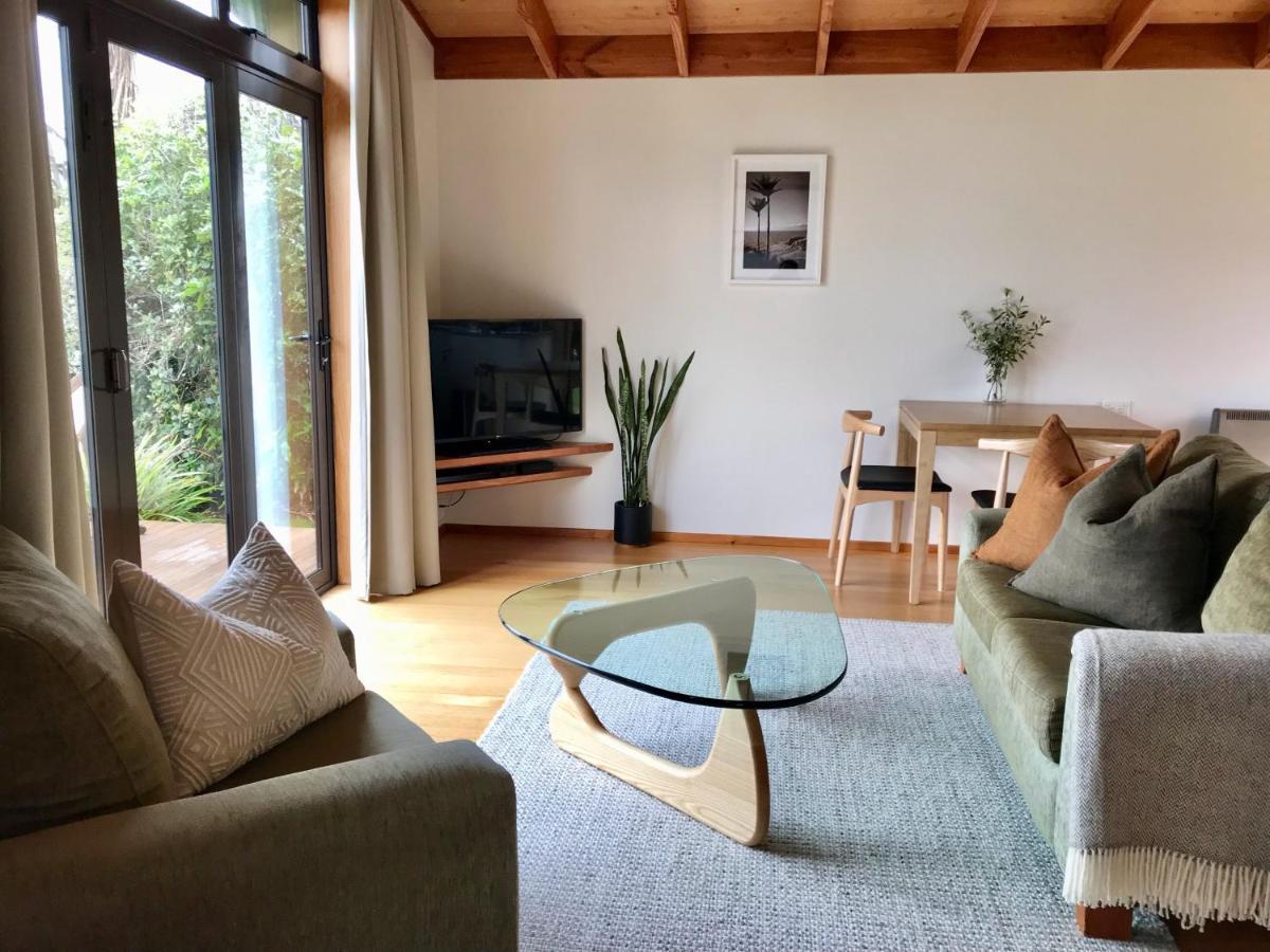 Adrift In Golden Bay- Absolute Beachfront Villas (Adults Only) Collingwood Buitenkant foto